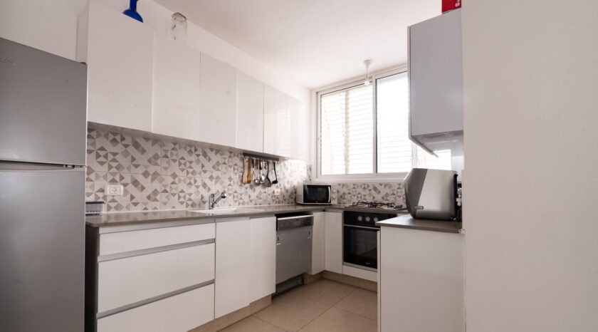 דירה בחולון 0697